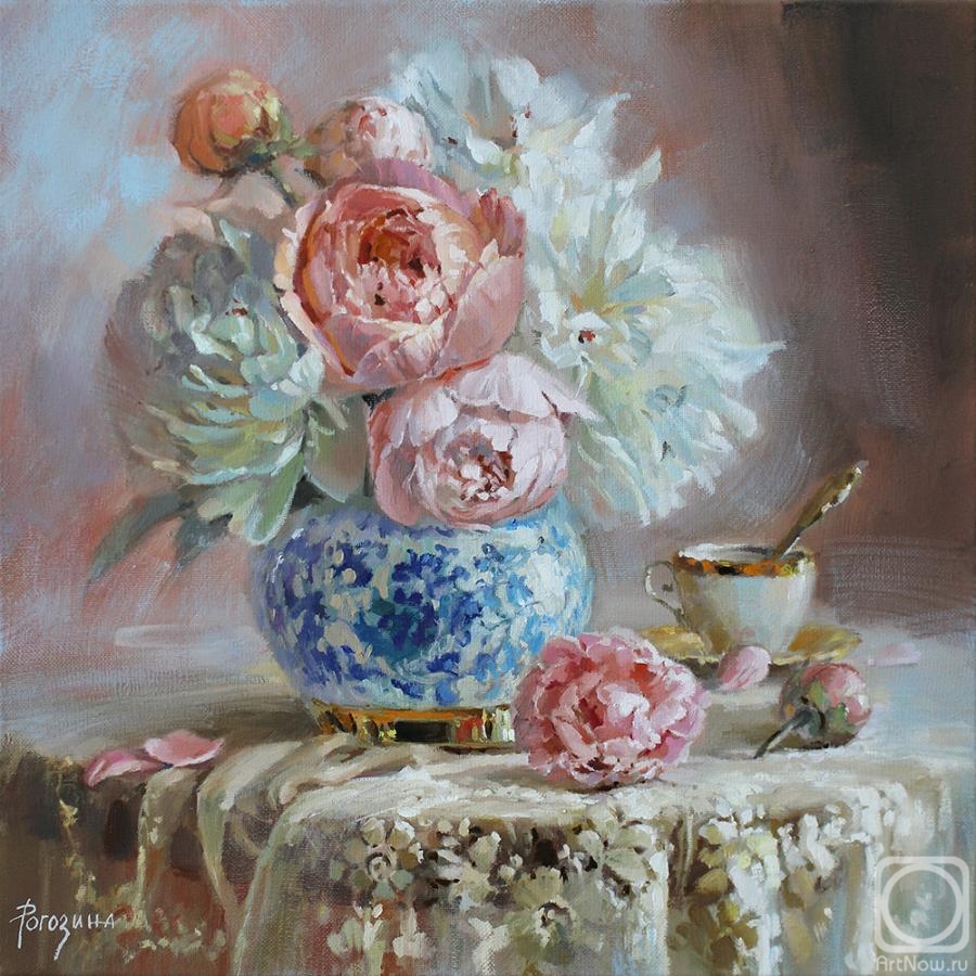 Rogozina Svetlana. Bouquet in a blue vase