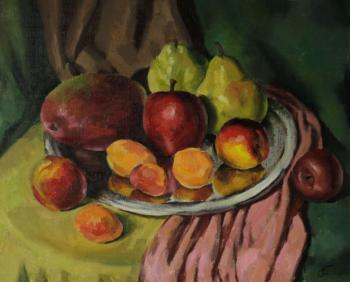 Fruit tray. Grigoriev Alexey