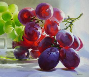 Grapes and sun. Grechina Anna