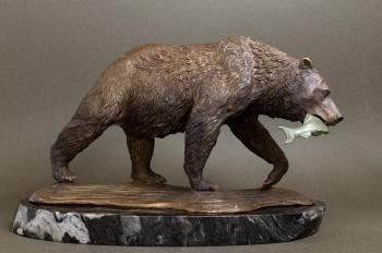 Bear with fish (Tretiakovsculpture). Tretiakov Denis