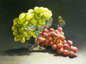 Still life with grapes. Khrapkova Svetlana