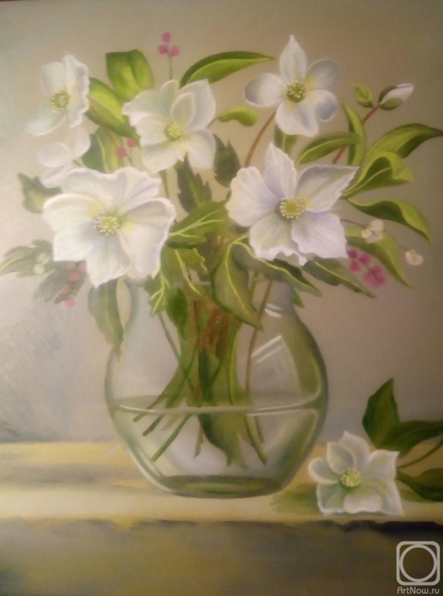 Knyazeva Nina. White flowers in a transparent vase