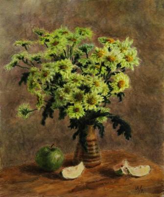 Green chrysanthemums. Lomanova Irina