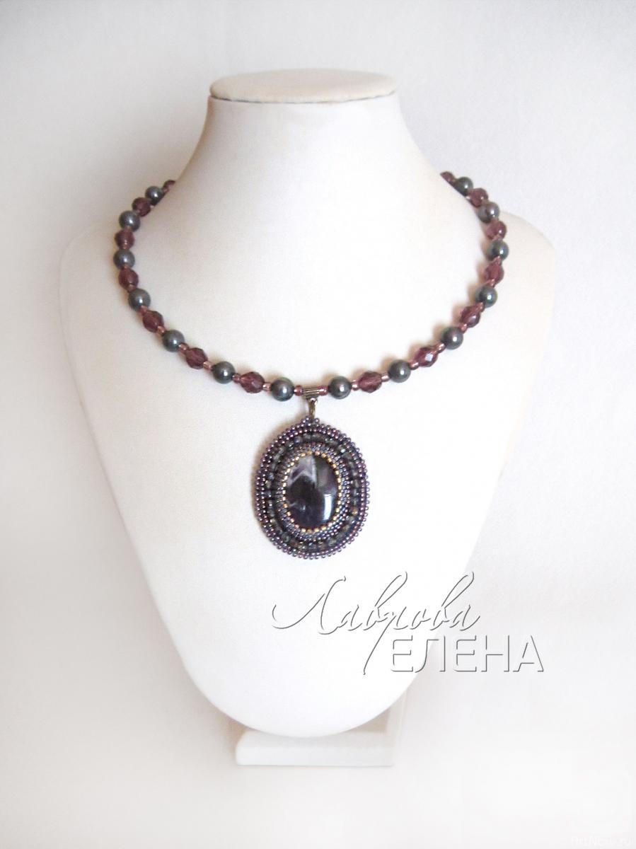 Lavrova Elena. Necklace with pendant "Mystery" (fluorite)
