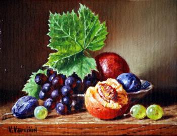 Fruit plate (Painting With Peach). Vaveykin Viktor