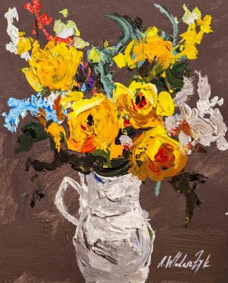 Bouquet of yellow roses in a jug N3