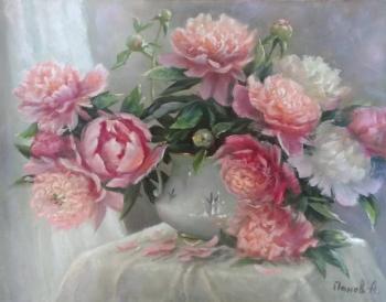 Peonies in a mother-of-pearl vase (Velvet Royal Peonies). Panov Aleksandr