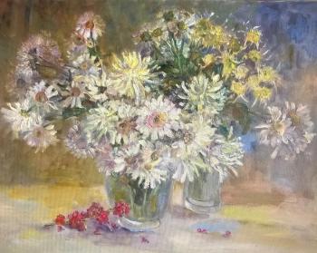 Chrysanthemums with a branch of barberry. Rozhina Lilia