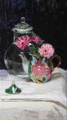 Asters in a teapot