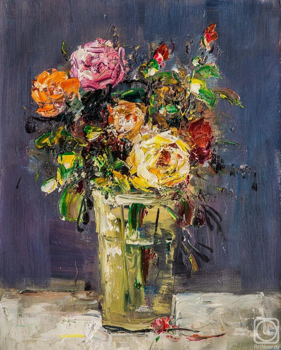 Gomes Liya. Bouquet of roses in a glass vase