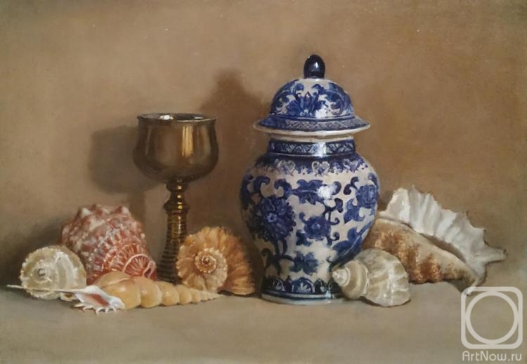 Nikolaeva Elena. Still Life with Chinese Vase and Seashells