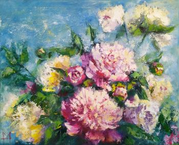 White and pink peonies