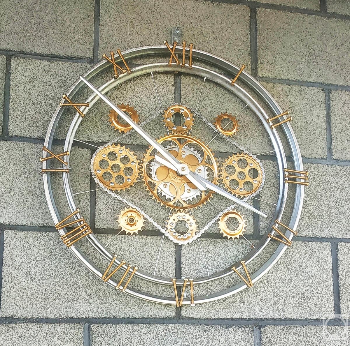 Fedchenko Vladimir. Wall clock