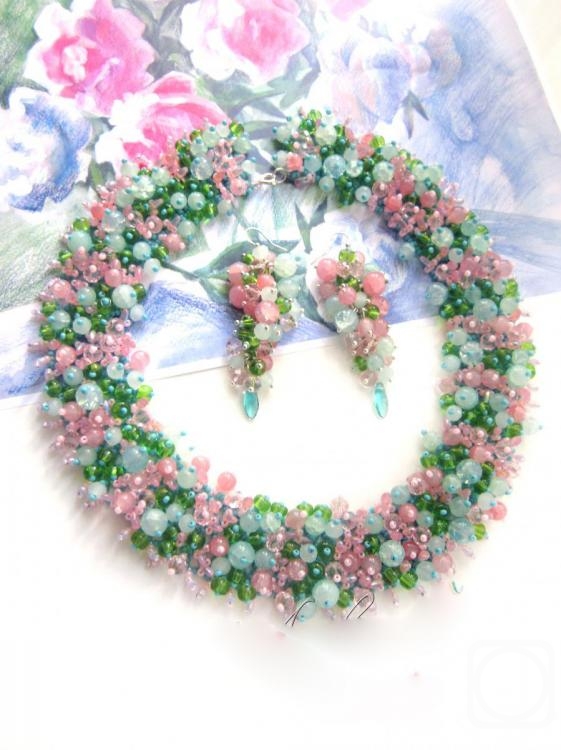 Lavrova Elena. Set of jewelry "Pink bouquet"