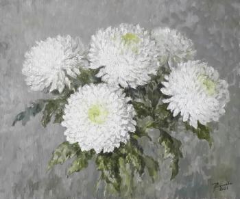White chrysanthemums. Volkova Tatiana