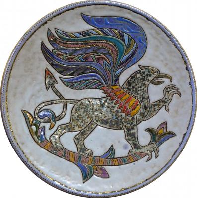 Ceramic dish Griffin. Taran Irina