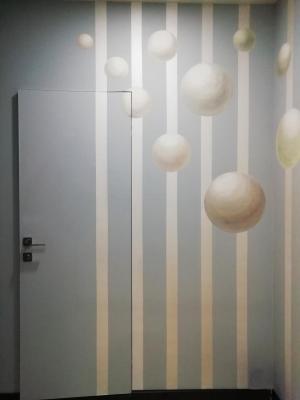 Balls. Corridor corner