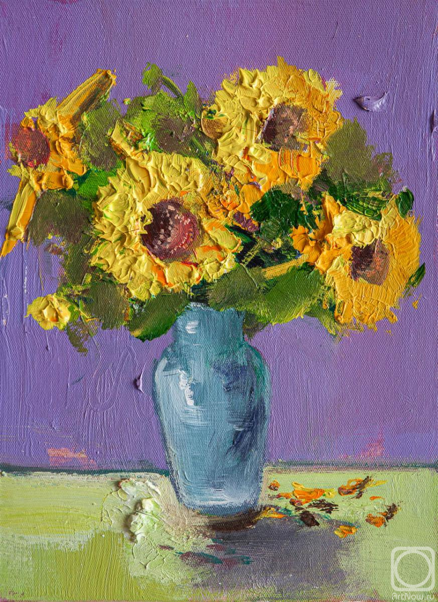 Gomes Liya. Bouquet of sunflowers in a blue vase