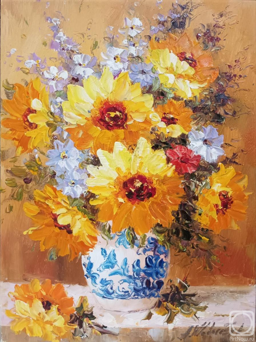 Vlodarchik Andjei. Sunflowers in a white and blue vase