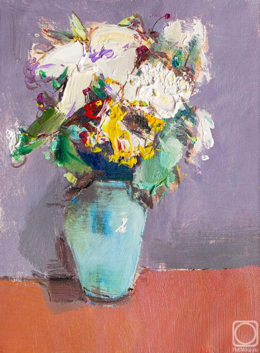 Gomes Liya. Bouquet with a lily and a sunflower in a blue vase