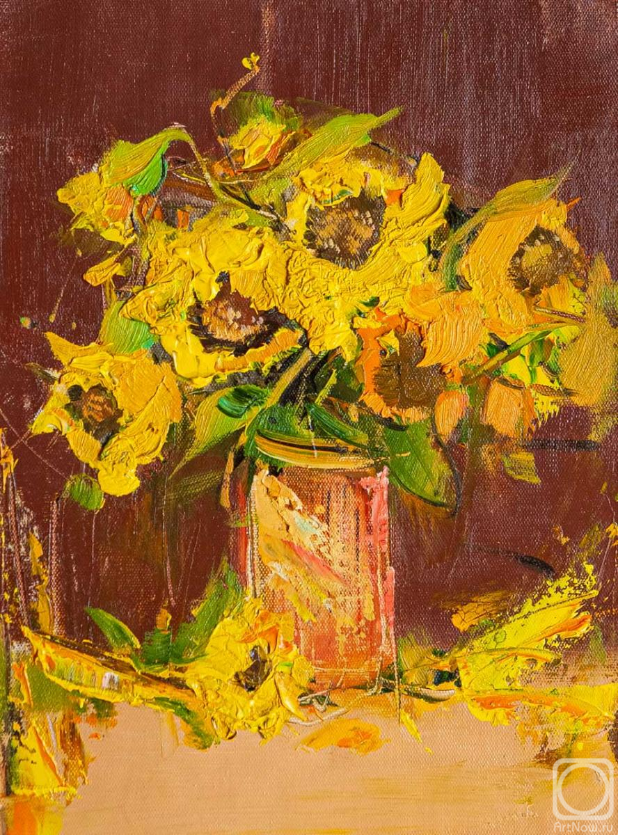 Gomes Liya. Bouquet of sunflowers in a glass vase