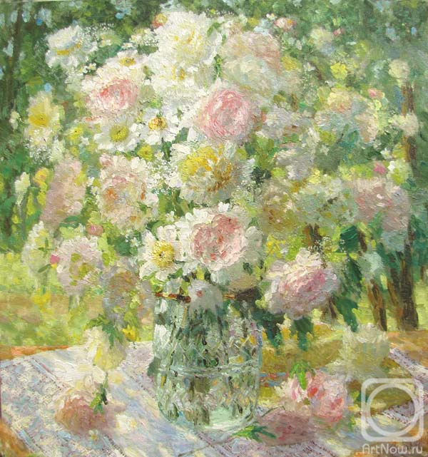 Zundalev Viktor. Peonies in the garden