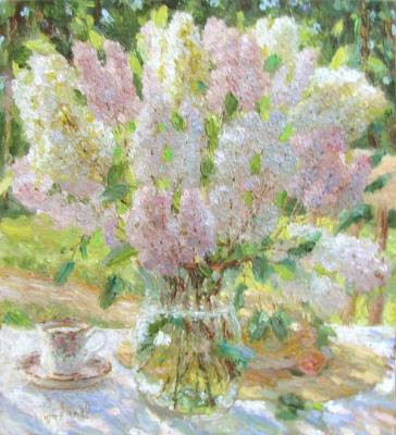 Lilac in the garden. Zundalev Viktor