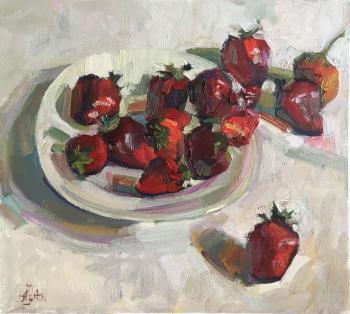 Strawberry (Berries On A Plate). Norloguyanova Arina