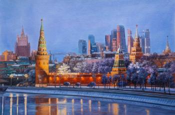 Frosty morning of the capital. View of the Kremlin. Kamskij Savelij