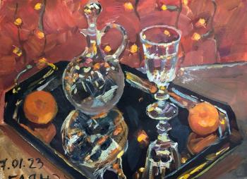 Tray, decanter, glass, tangerines and light bulbs