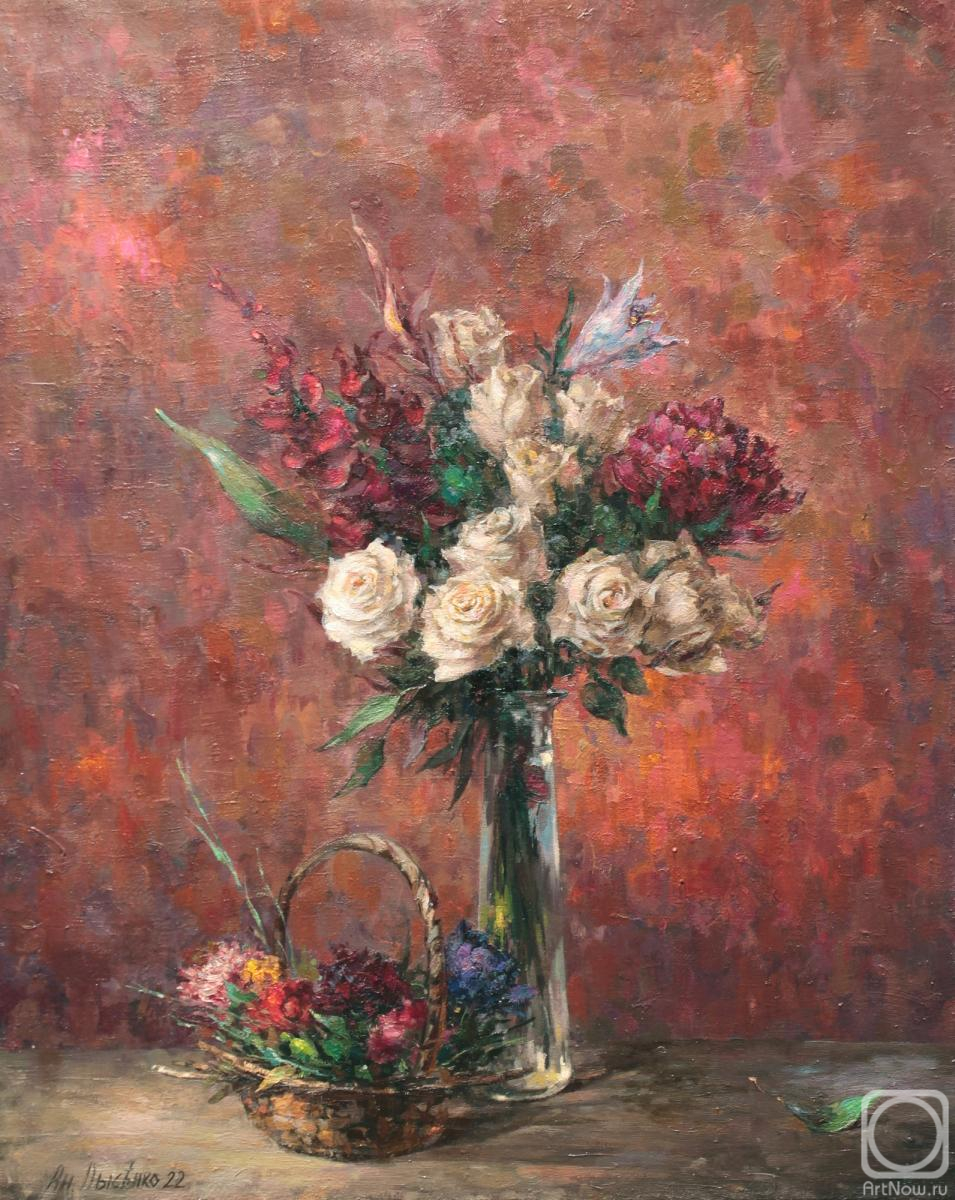 Lyssenko Andrey. Flowers on carpet background