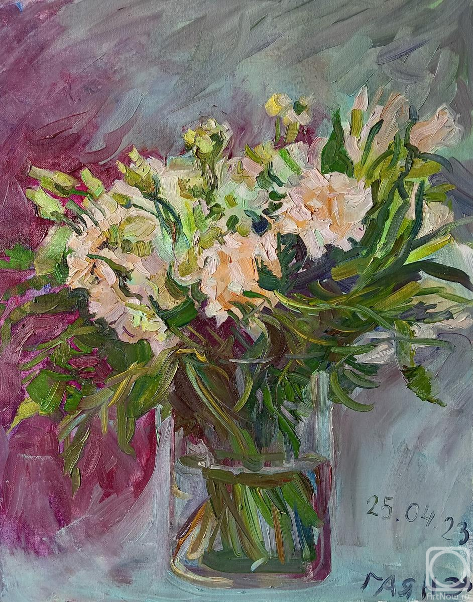 Dobrovolskaya Gayane. Carnations and roses, bouquet in a vase