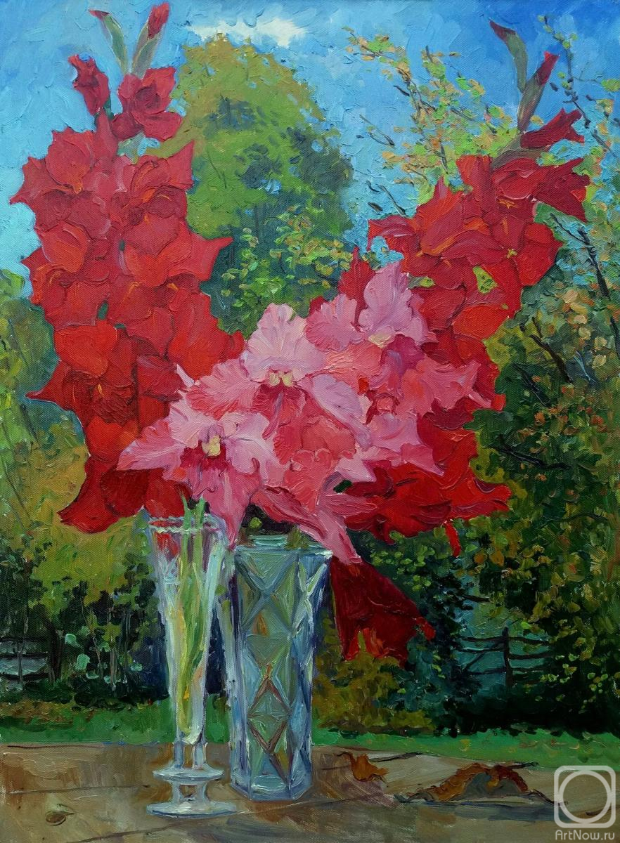 Melnikov Aleksandr. Bright gladioli bloom in September