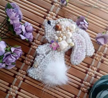 The Bunny brooch (A Bunny As A Gift). Plesovskikh Elena