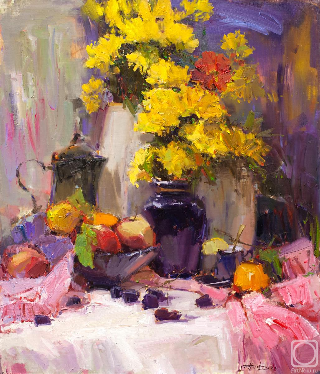 Burtsev Evgeny. Chrysanthemums and fruits