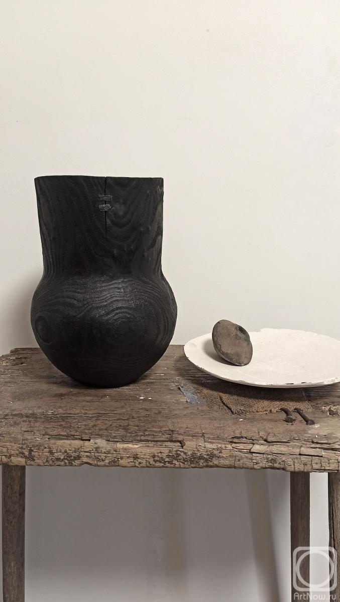 Panfilov Dmitriy. Wooden vase, jug, jug, firing, pot, black, decor,