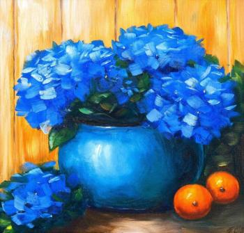 Still life with hydrangea and tangerines