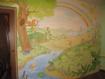 Wall painting in a children's room. Simonenko Lyubov