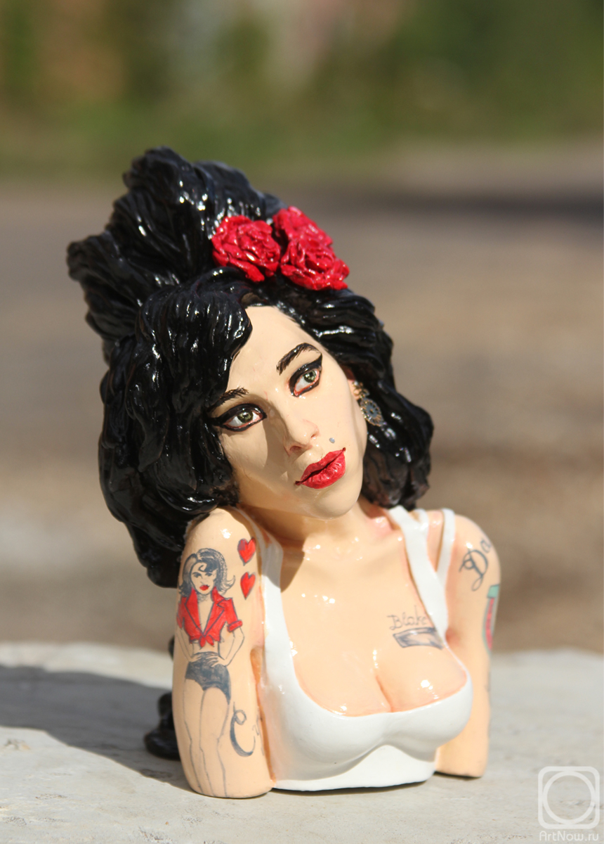 Churkina Larisa. Amy Winehouse in white tank top