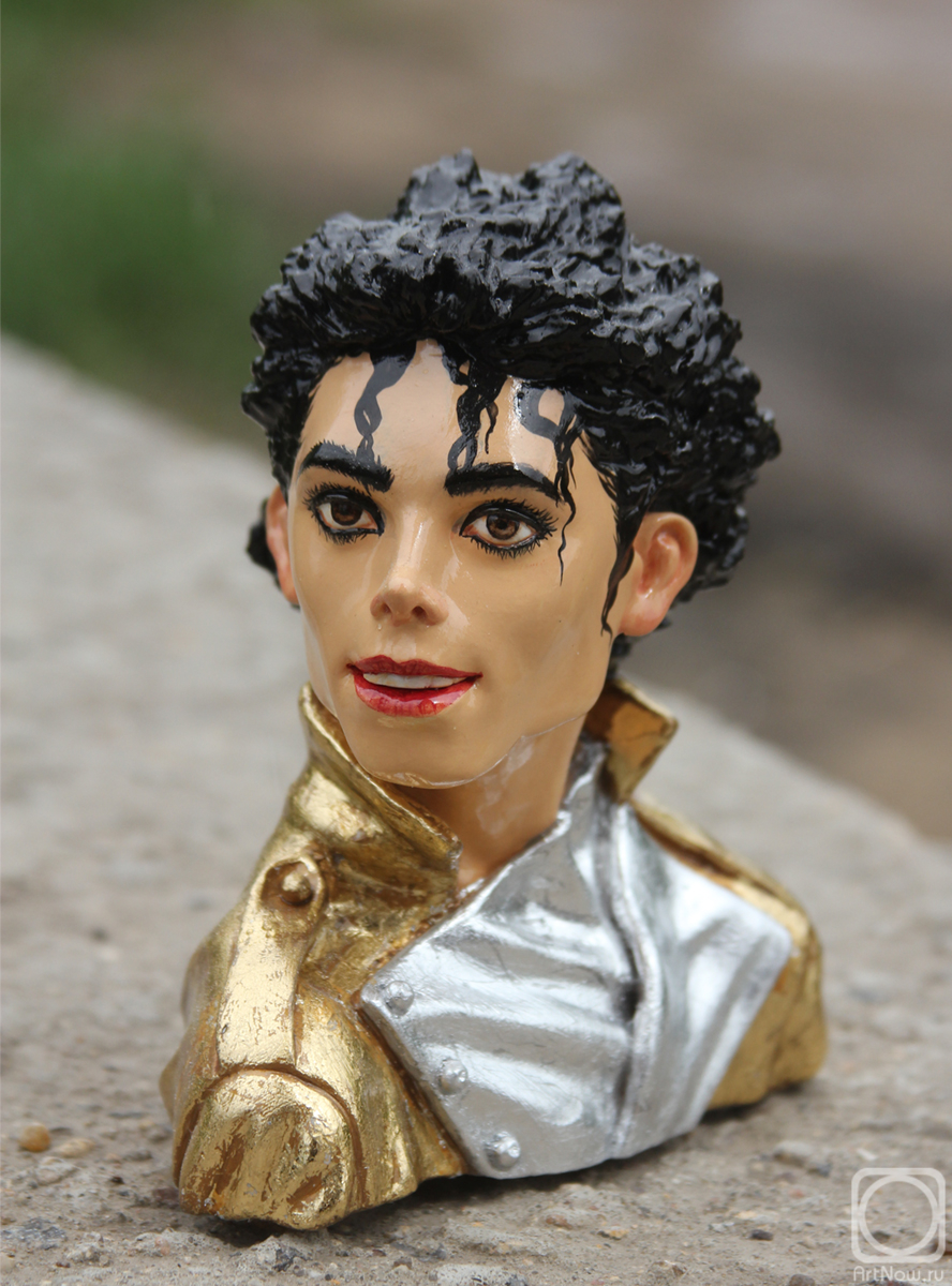 Churkina Larisa. Michael Jackson bust in gold (Rockportraits)