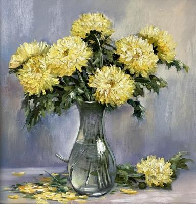 Yellow chrysanthemums. Kogay Zhanna