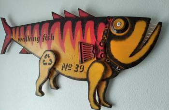 ���� � 39 Walking fish