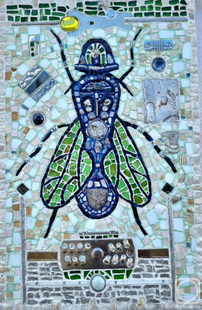 Soldatov Boris. A fly with a clockwork mechanism