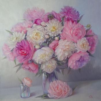 Large bouquet of peonies. Razumova Svetlana