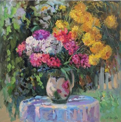 Phlox and gold balls