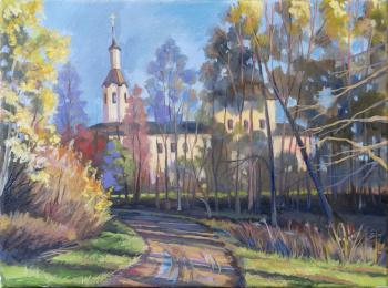 The road to the temple in the morning