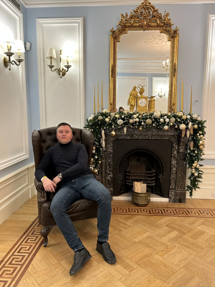 ����� ������� ������������