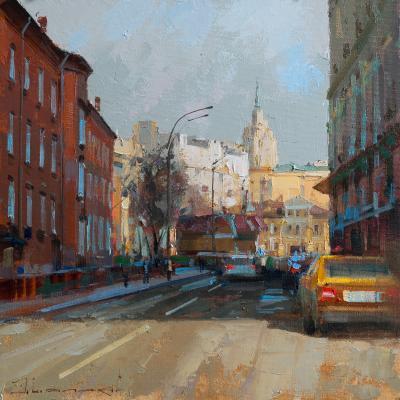 By evening, Moscow was pleased with the sun. Krasnovorotsky passage. Shalaev Alexey