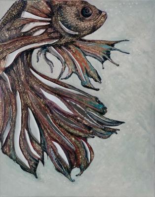 Textured fish with mirrors and resin