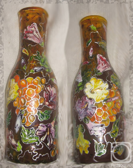 Bystrova Anastasia. Vase "Bindweeds and grapes"